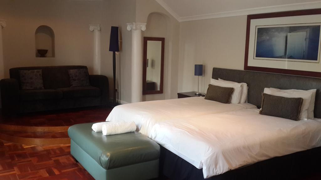 Cascade Manor Hotel Paarl Exterior photo